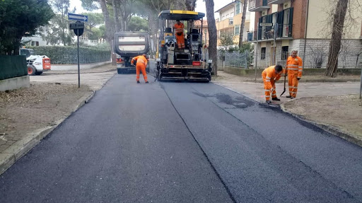 Avviso di indagine di mercato per successivo affidamento di lavori di rifacimento stradale, suddivisi in tre lotti funzionali