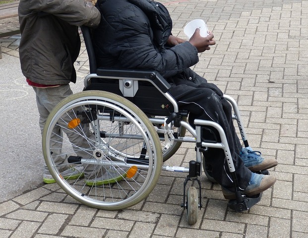Avviso pubblico per la presentazione delle domande di partecipazione agli interventi ed ai servizi a favore di persone con disabilita’ grave prive del sostegno famigliare